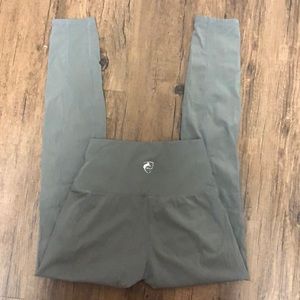 Alphalete Meridian Leggings